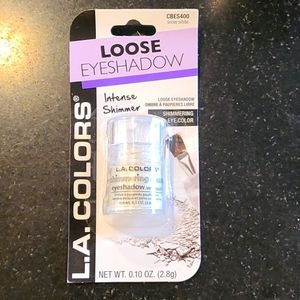 White shimmering eye shadow